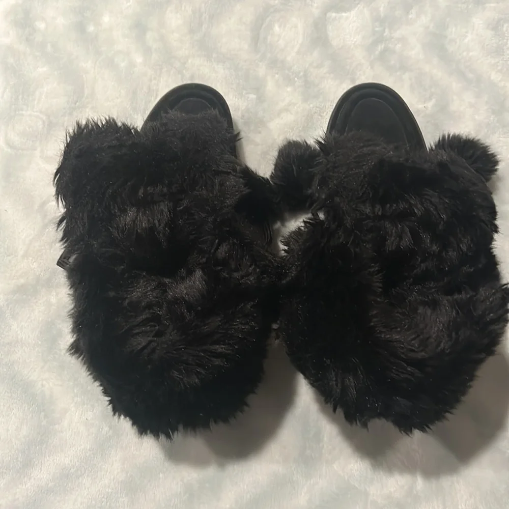 Michael Kors used black boots 8-8 1/2 - Picture 2 of 8